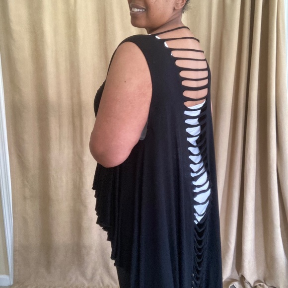 Pyramid Collection, Black Vest/Pancho with slash detail, One size - Picture 6 of 14